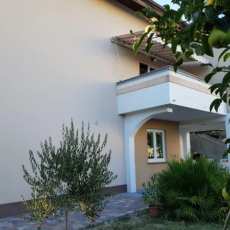 Olivera Apartman Supetarska Draga