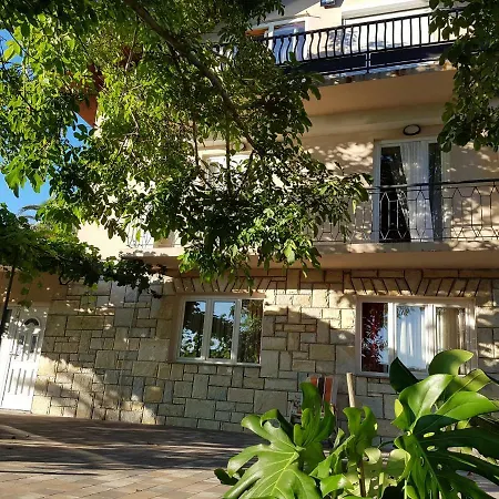 Olivera 아파트